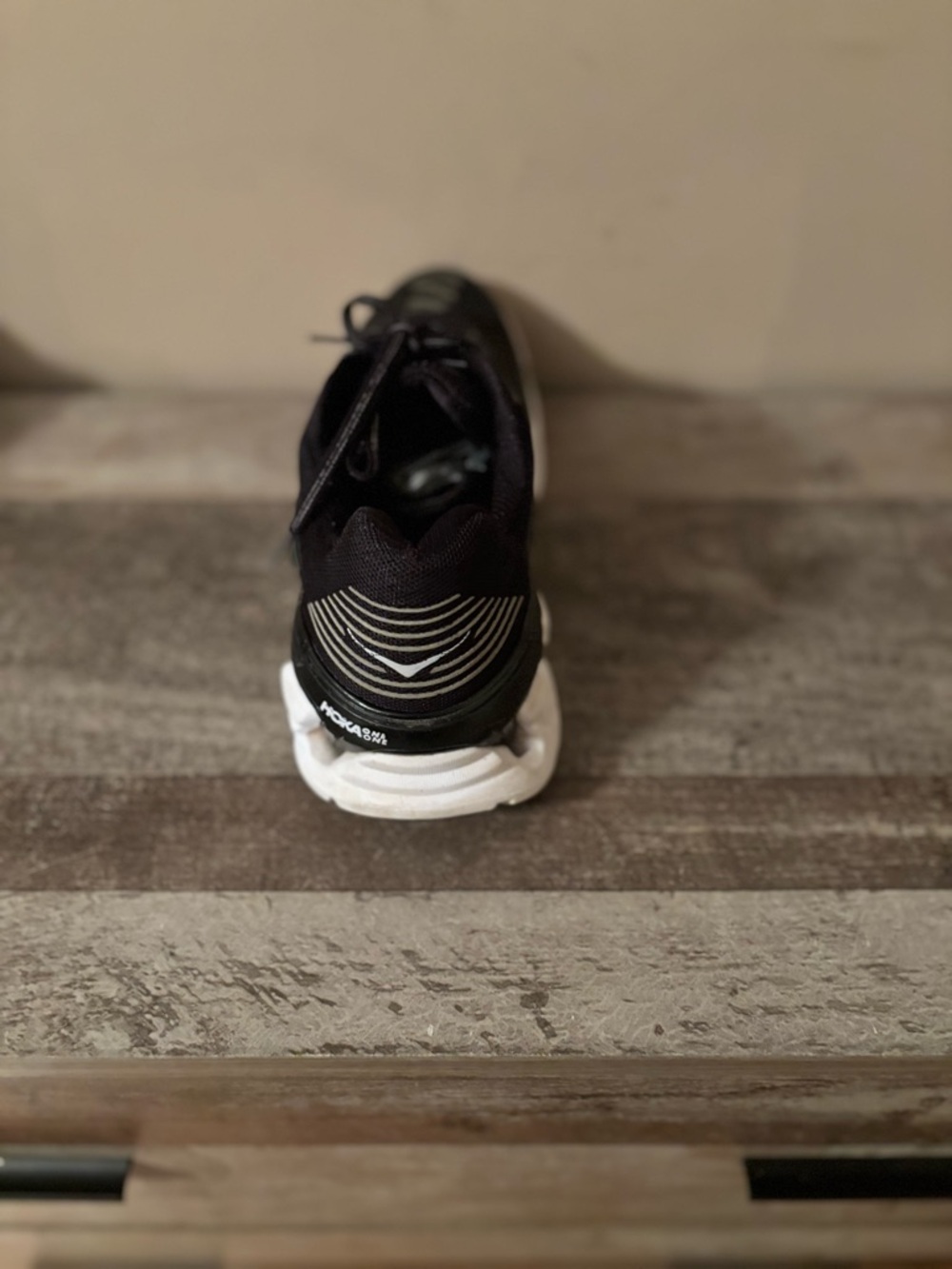 HOKA ONE MENS VANQUISH 3 Black  Running shoe size 13 - Picture 3 of 7